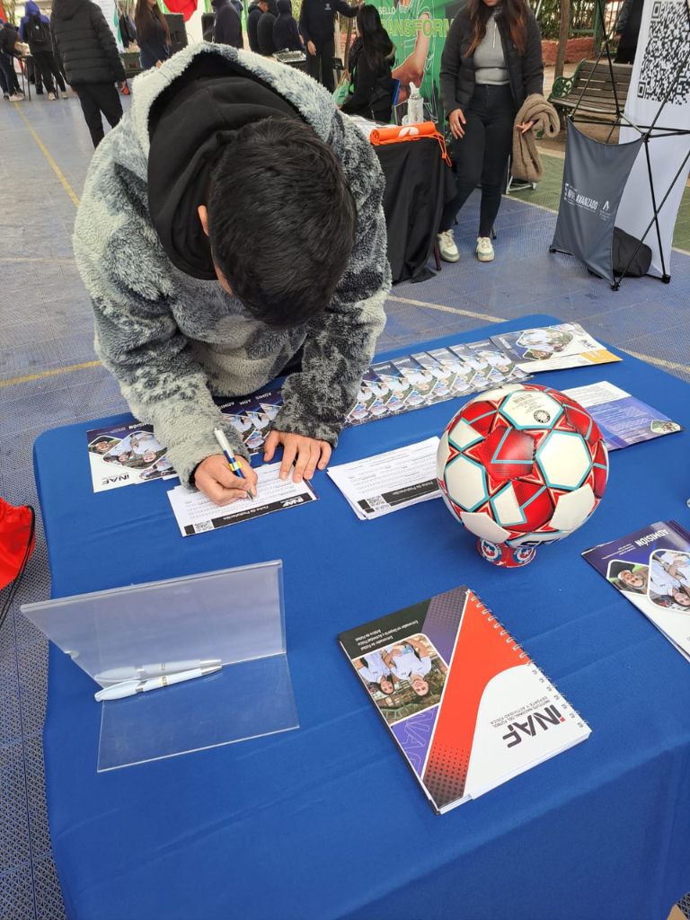 Académico de INAF, Felipe Castillo, destaca con ponencia en el Primer Congreso Interdisciplinar Autopoiesis y Cognición