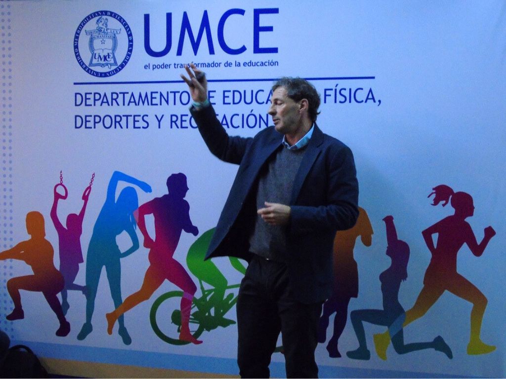 Académico de INAF, Felipe Castillo, destaca con ponencia en el Primer Congreso Interdisciplinar Autopoiesis y Cognición