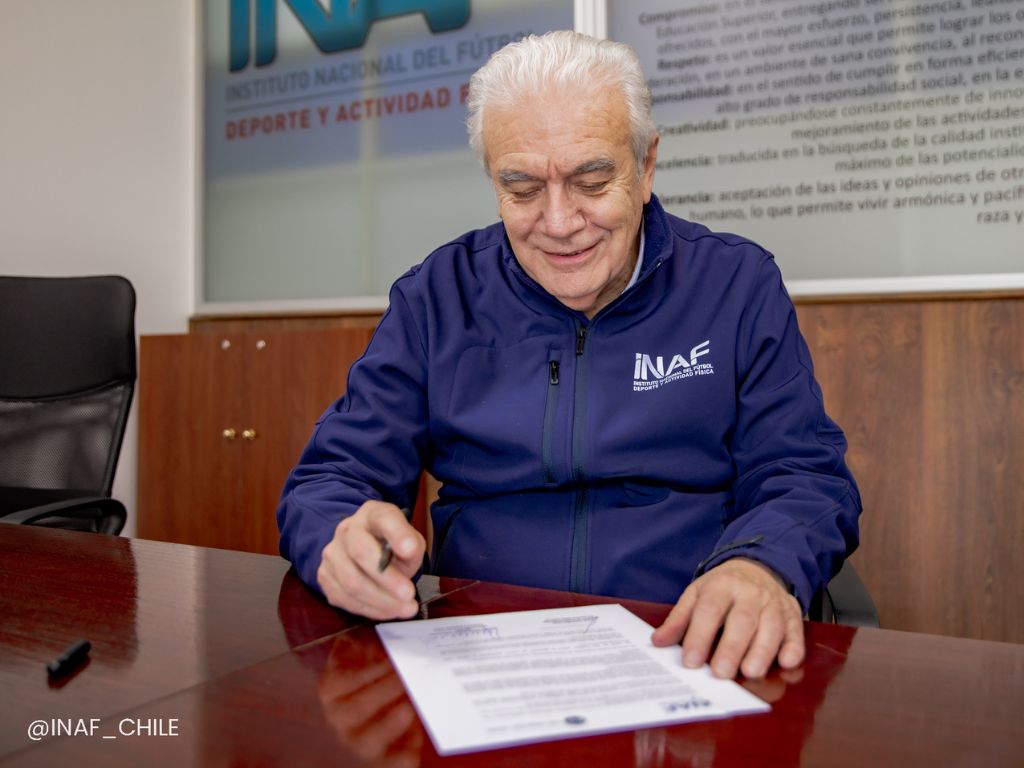 Académico de INAF, Felipe Castillo, destaca con ponencia en el Primer Congreso Interdisciplinar Autopoiesis y Cognición
